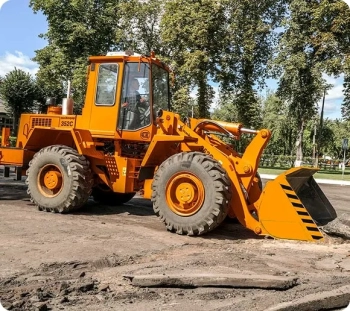 Аренда фронтального погрузчика АМКОДОР 352 в Минске