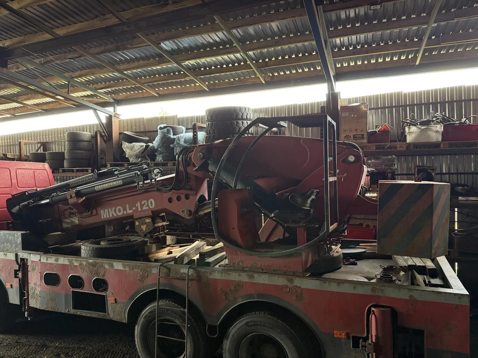 Аренда автокрана по выгодной цене — мощные краны-манипуляторы до 25 тонн в Минске. 1