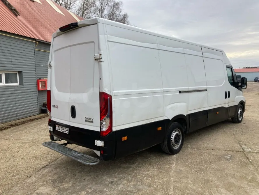 Аренда грузового микроавтобуса Iveco Daily. 5