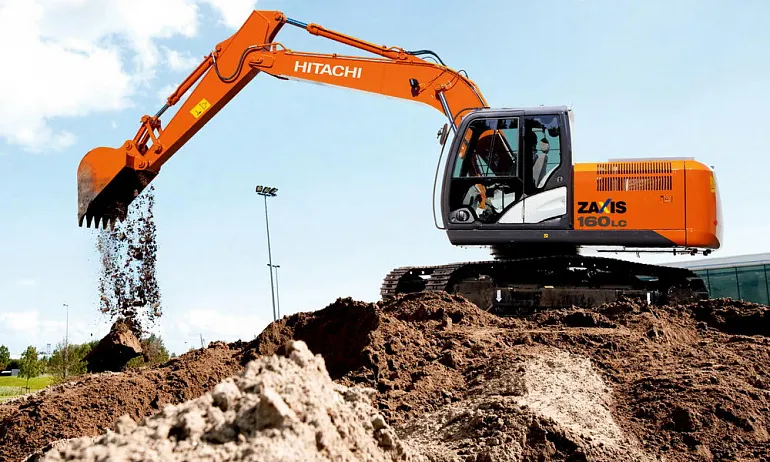 Аренда гусеничного экскаватора Hitachi ZX330LC в Минске. 1