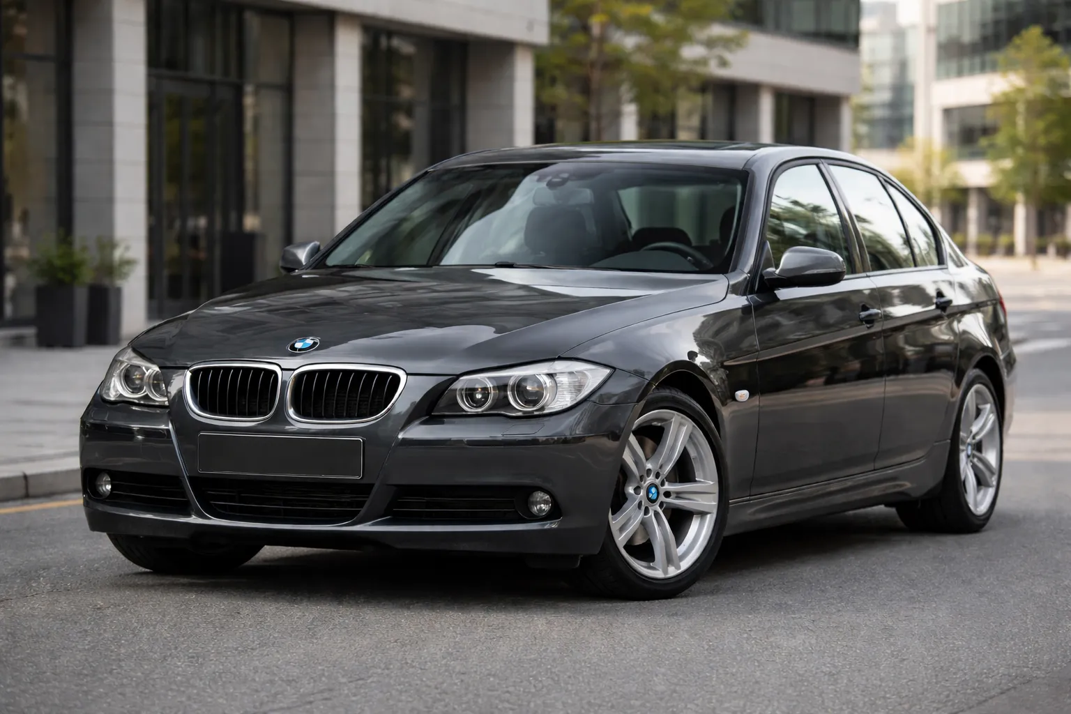 Аренда BMW 320 2007 в Минске. 1