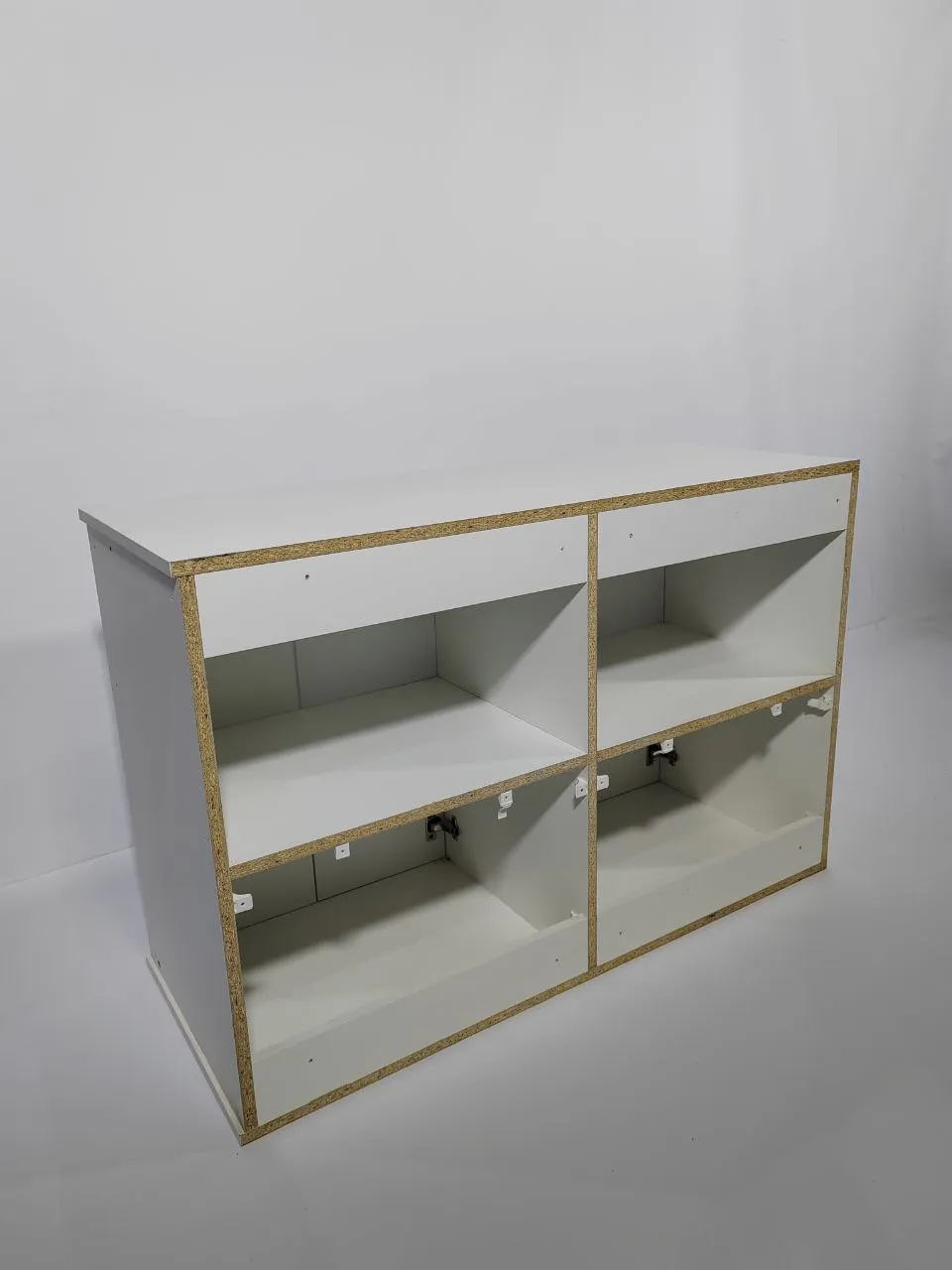 Аренда выставочных стоек в Минске — прокат оборудования и мебели. 2