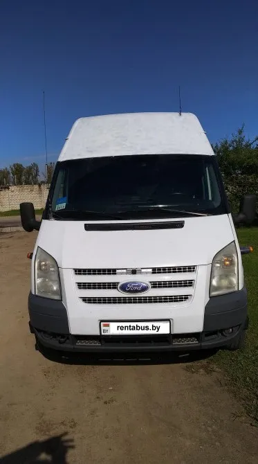 Взять в прокат Ford Transit Maxi. 2