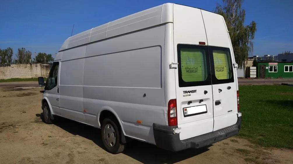 Взять в прокат Ford Transit Maxi. 3