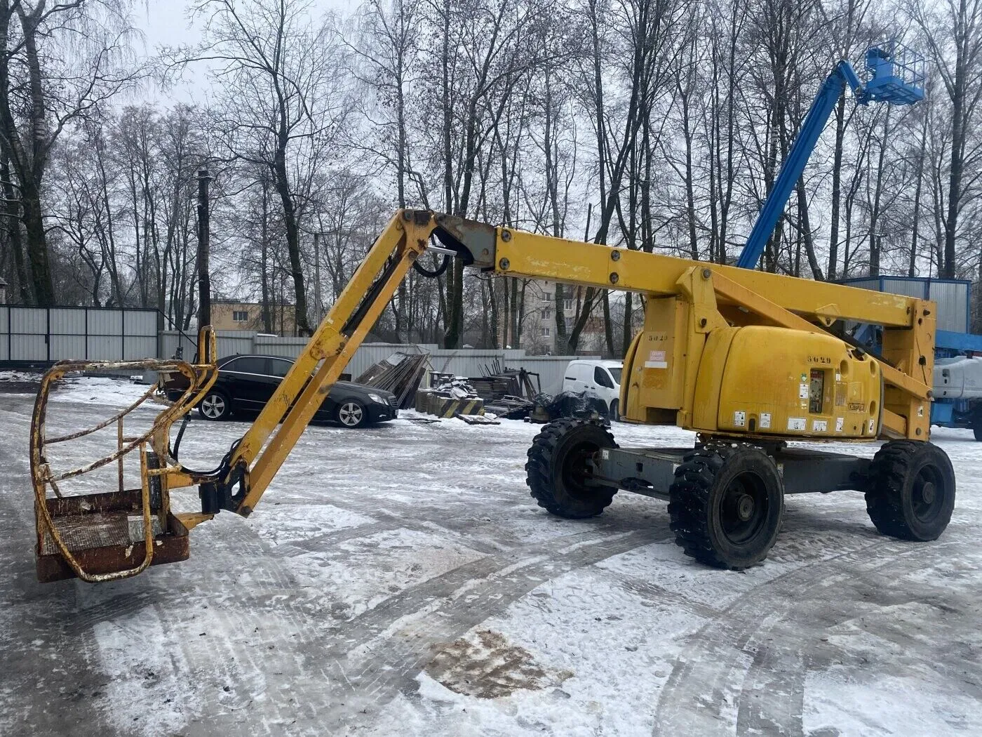 Аренда самоходного коленчатого подъемника Haulotte HA20PX (20 м.). 3