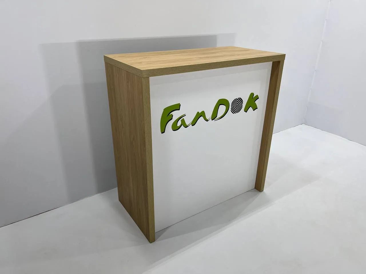 Аренда выставочной стойки 1000х500х1040 в Минске | ТОТЕМ13М. 2