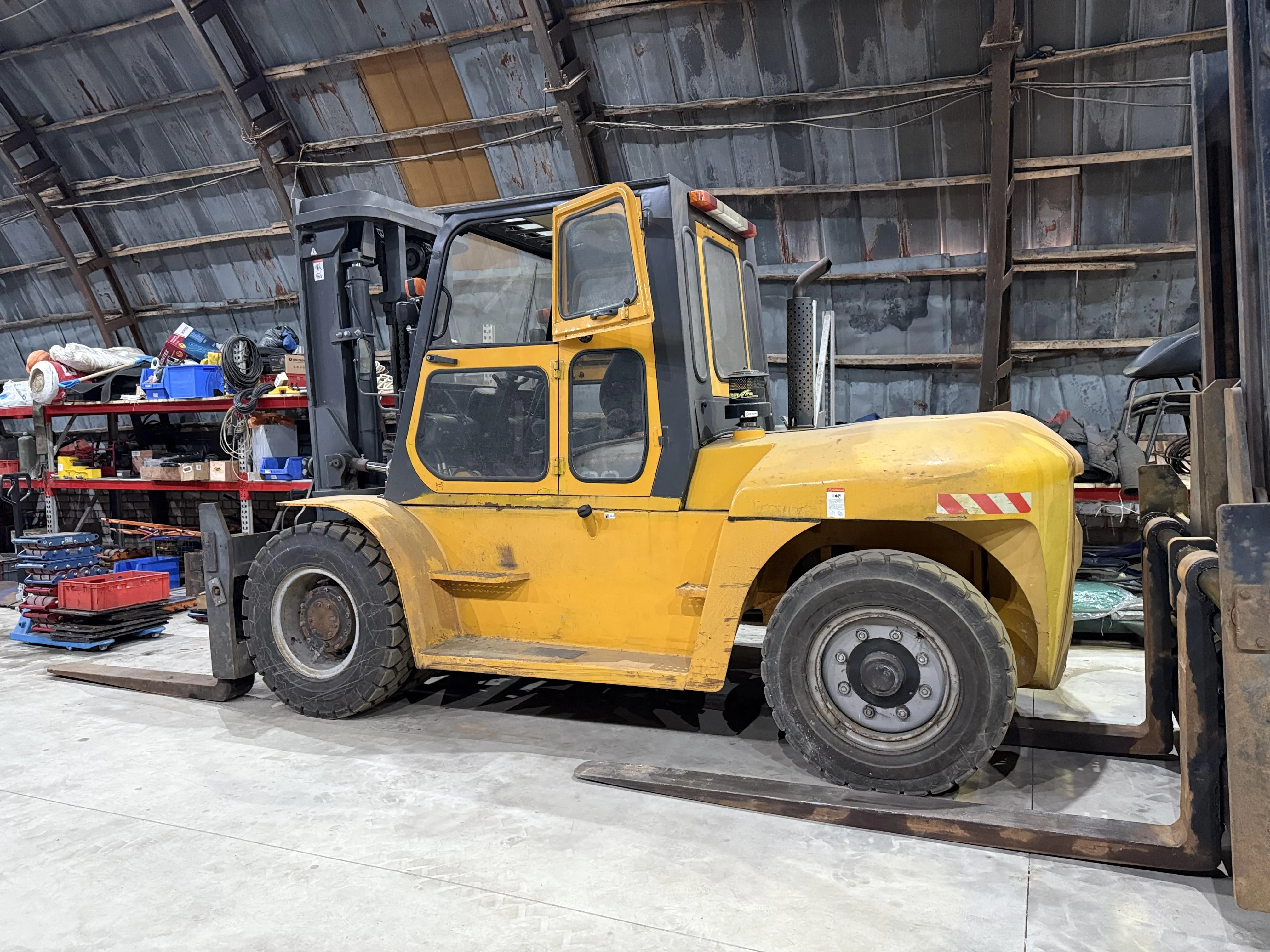 Аренда вилочного погрузчика 10 тонн: мощные решения для вашего бизнеса. 1