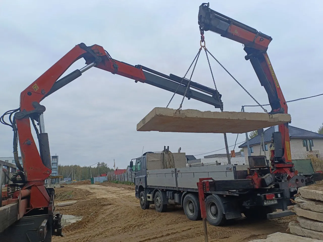 Перевозка плит гидроманипулятором в Минске — услуги до 40 тонн. 1