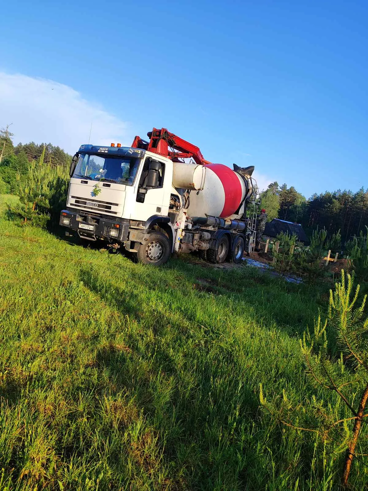 Доставка бетона автобетоносмесителем. 3