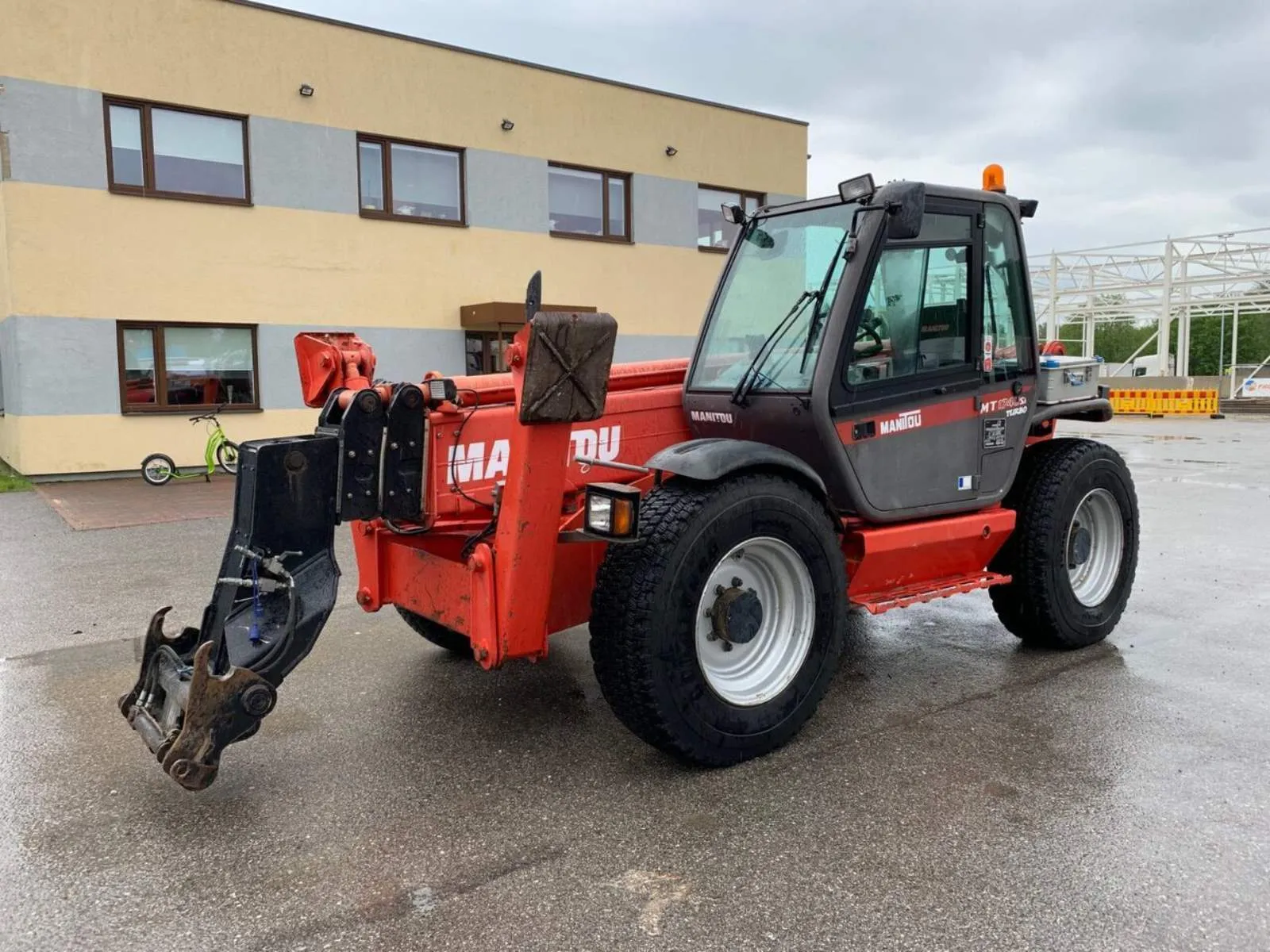 Аренда телескопического погрузчика 17 м – Могилёв и область | С ковшом, вилами, люлькой. 7