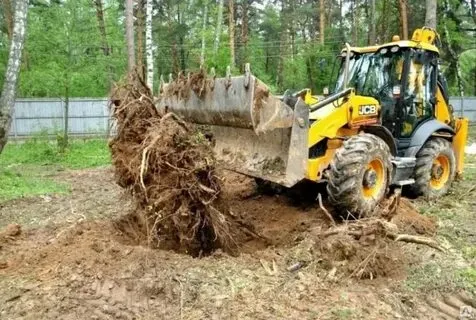 Расчистка участка экскаватором Гродно. 1