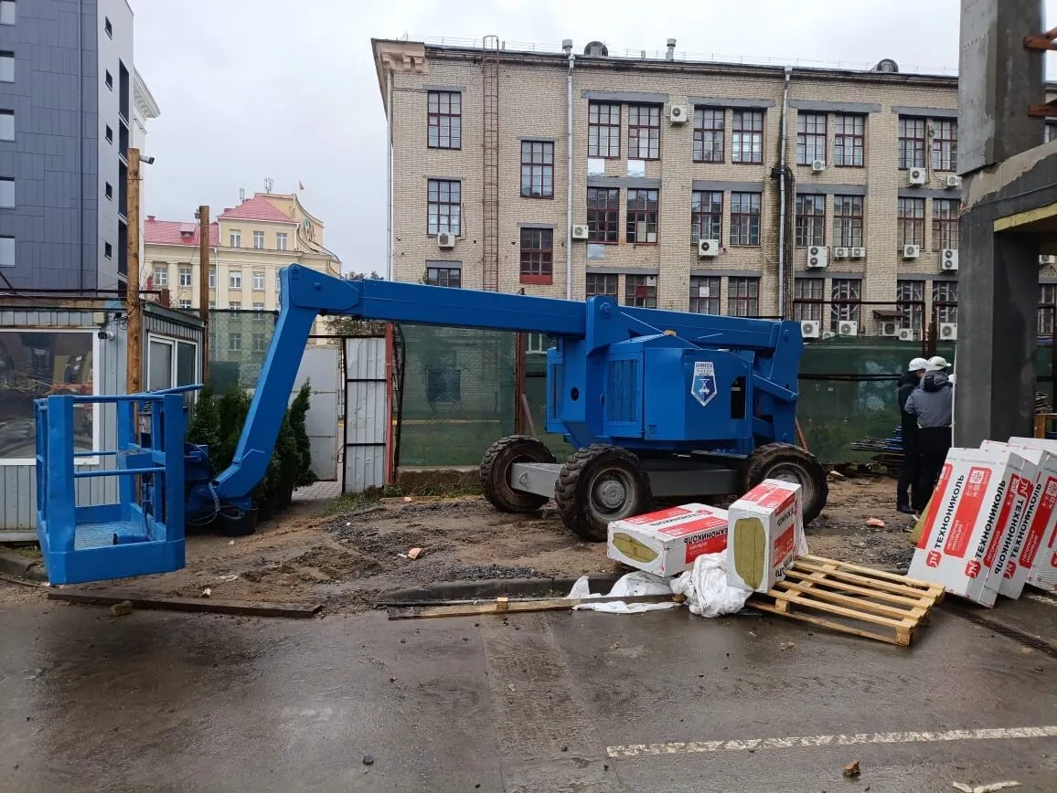 Аренда самоходного коленчатого подъемника Snorkel AB60J (20 м.). 3