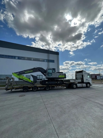 Аренда трала для экскаватора — перевозка по Минску и РБ